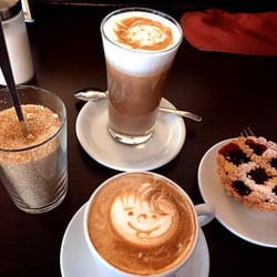 Peppino Espressobar - Sauber oder?
Und das Himbeertörtchen war sooooooo lecker!