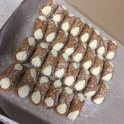 Canosa Bakery - Ricotta Cannolis