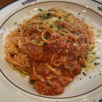 Gabbiano's - Italian Near Me - Portland, Oregon