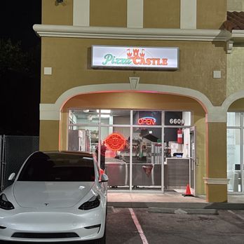 Pizza Castle - Pizza Near Me - Hollywood, Florida Pizza Castle - Pizza Near Me - Hollywood, Florida