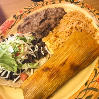 Carlos's Mexican Grill - Lengua taco and melt-in-your-mouth pork tamale - Mexican Near Me - Fox Lake, Illinois