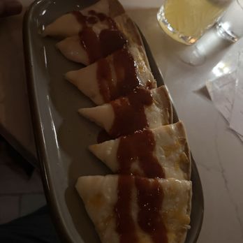 Deia - Flatbread (not very good) - Bars Near Me - Brooklyn, New York