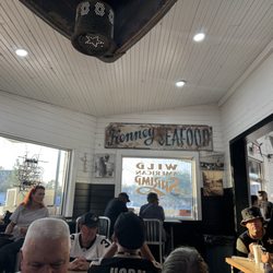Kenney Seafood - Inside dining