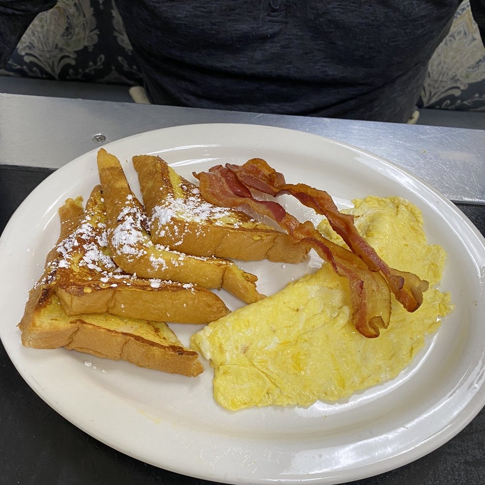 PicNik's - French Toast special - Breakfast & Brunch Near Me - Mooresville, North Carolina