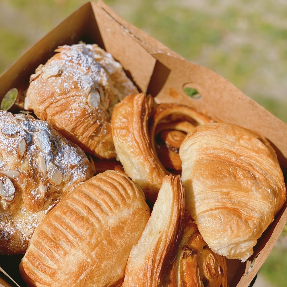 Le Coffee Shop - Almond Croissant, chocolate croissant, butter croissant, Cinnamon Roll, Raisin Roll, orange roll - Breakfast & Brunch Near Me - Temecula, California Le Coffee Shop - Almond Croissant, chocolate croissant, butter croissant, Cinnamon Roll, Raisin Roll, orange roll - Breakfast & Brunch Near Me - Temecula, California