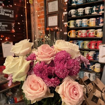 Crooked Tooth Brewing - Beautiful fresh flowers in this place - Breweries Near Me - Tucson, Arizona Crooked Tooth Brewing - Beautiful fresh flowers in this place - Breweries Near Me - Tucson, Arizona