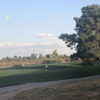 Camelback Golf Club - Dad flying kite - Golf Near Me - Scottsdale, Arizona Camelback Golf Club - Dad flying kite - Golf Near Me - Scottsdale, Arizona