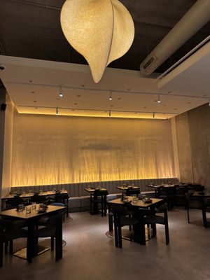 MIKAMI IZAKAYA & RAMEN by null