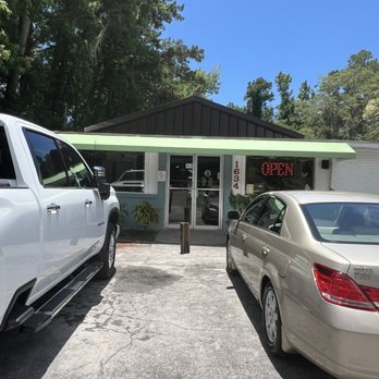 Beedos - American Near Me - Saint Helena Island, South Carolina