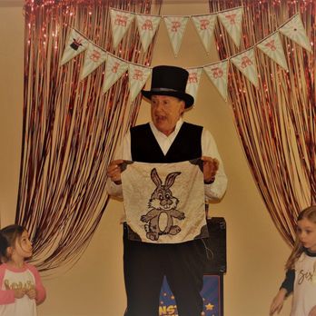 Fun Time Entertainment - Magicians Near Me Fun Time Entertainment - Magicians Near Me