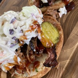 Pulled pork sandwich