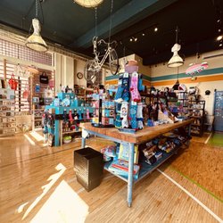 Recreation Gifts + Supply - Interior.