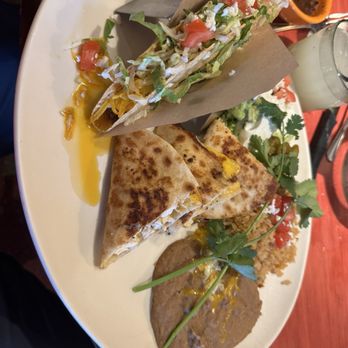 Pappasito's Cantina - Chicken Fajita Quesadilla & Crispy Ixtapa Beef Taco - Tex-Mex Near Me - Houston, Texas Pappasito's Cantina - Chicken Fajita Quesadilla & Crispy Ixtapa Beef Taco - Tex-Mex Near Me - Houston, Texas