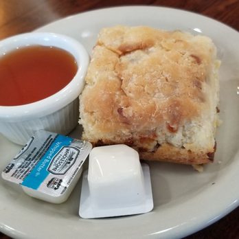 Twisted Biscuit Diner - American Near Me - Tavares, Florida