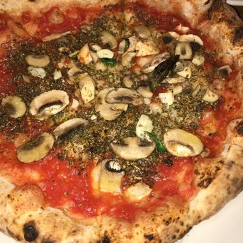 Eataly Boston - Marinara pizza with added mushrooms - Pizza Near Me - Boston, Massachusetts