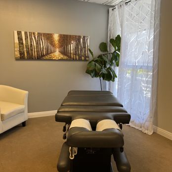 J's Acupuncture Clinic - Acupuncture Near Me - Solana Beach, California J's Acupuncture Clinic - Acupuncture Near Me - Solana Beach, California