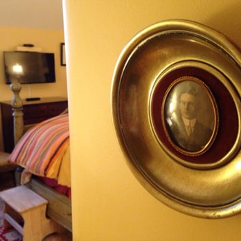 Lang House on Main Street - Hotels Near Me - Burlington, Vermont