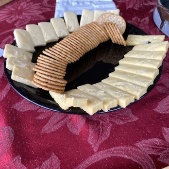 Stone Brook Winery - Cheese & crackers - Wineries Near Me - Melbourne, Kentucky Stone Brook Winery - Cheese & crackers - Wineries Near Me - Melbourne, Kentucky