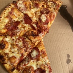 Domino's Pizza - Pepperoni Pizza