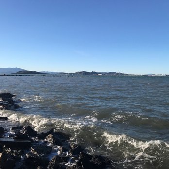 Albany Bulb - The Bay - wow - Landmarks & Historical Buildings Near Me - Albany, California