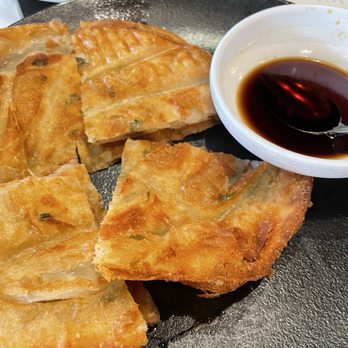 Jun Dynasty Chinese Restaurant - Pan Fried Scallion Cake 葱油饼 - Szechuan Near Me - Tucson, Arizona