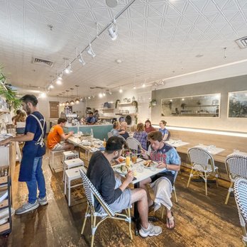 Bluestone Lane Hoboken Café - Indoors - Coffee & Tea Near Me - Hoboken, New Jersey