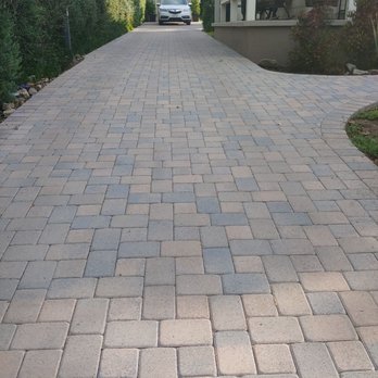 Phillipps Specialty Paving - Looking up driveway - Masonry/Concrete Near Me Phillipps Specialty Paving - Looking up driveway - Masonry/Concrete Near Me