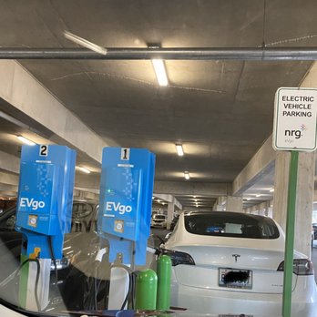 EVgo Fast Charging Station - EV Charging Stations Near Me - Quil Ceda Village, Washington