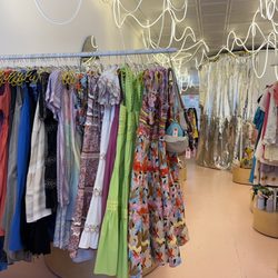 DLM Supply - Pretty Sundresses! (07/16/22)
