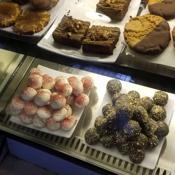 Slowpokes - Bakery options cookies, cake balls & brownies - Bars Near Me - Houston, Texas Slowpokes - Bakery options cookies, cake balls & brownies - Bars Near Me - Houston, Texas