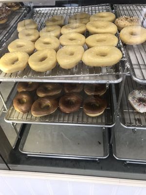 Lee Donuts by null