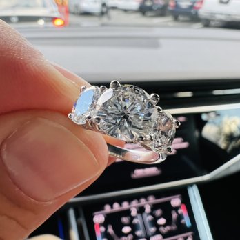 Diamond Guy - Jewelry Near Me - Honolulu, Hawaii Diamond Guy - Jewelry Near Me - Honolulu, Hawaii
