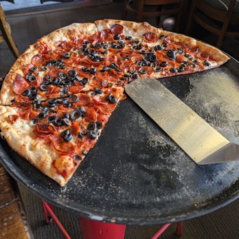Fellini Pizzeria - Pizza Near Me - Cranston, Rhode Island Fellini Pizzeria - Pizza Near Me - Cranston, Rhode Island