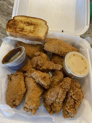 Chicken Lit Tenders & Wings by null