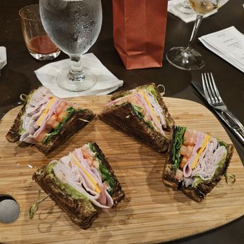BoVine Steakhouse - Delicious club - Steakhouses Near Me - Winter Park, Florida