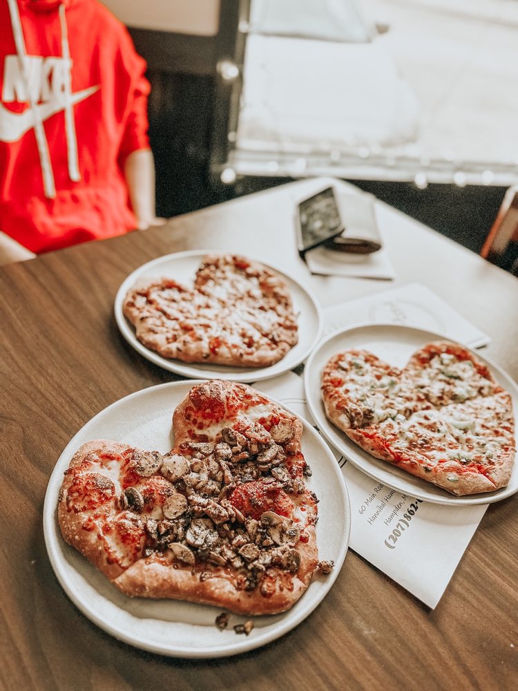 PIZZA GOURMET Updated October 2024 20 Reviews 60 Main Rd N, Hampden, Maine Pizza