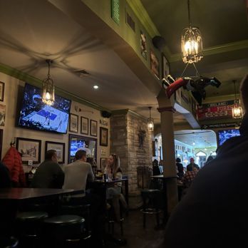 Mrs. Murphy & Sons Irish Bistro - Bar area - Irish Near Me - Chicago, Illinois