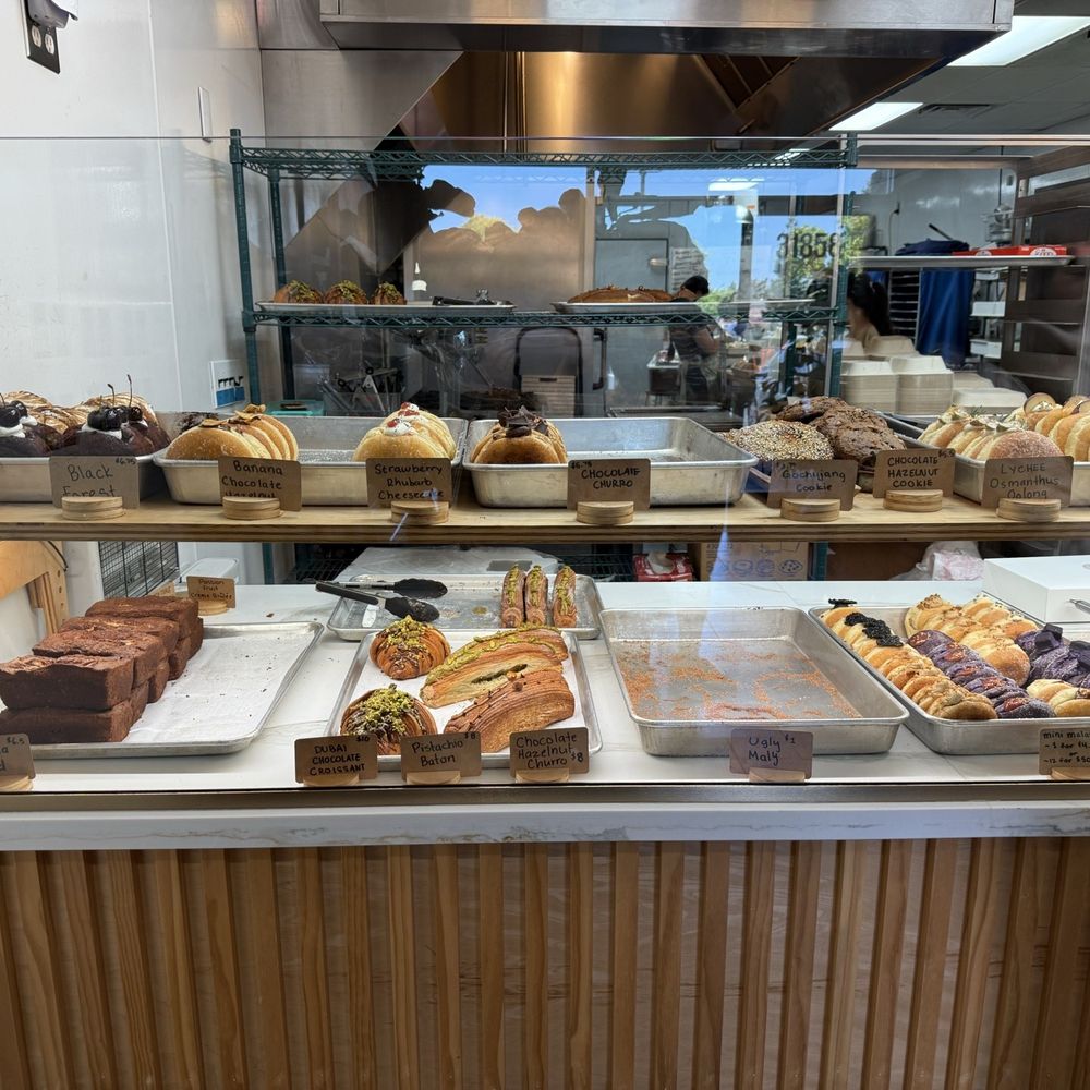 Doughweime - Bakeries Near Me - Union City, California