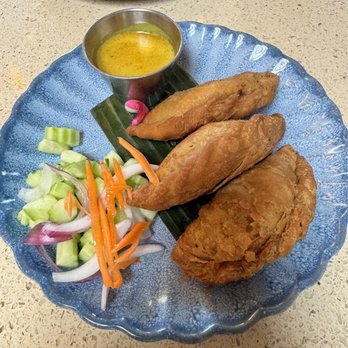 Khao Hom - Samosas - Thai Near Me - Hayward, California