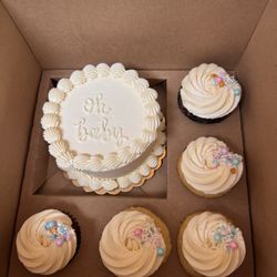 Bestow Baked Goods - Gender reveal bento box