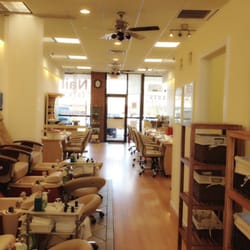 Cozy Nail & Spa - Pipeless pedi- chair