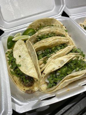 La Reina de los Tacos by null