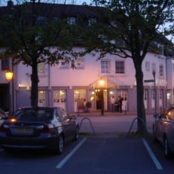 Am Theater Gasthaus Lügebrückl
