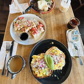 Pradera Brunch - Molletes Chilaquiles Waffles - Breakfast & Brunch Near Me - Baldwin Park, California Pradera Brunch - Molletes Chilaquiles Waffles - Breakfast & Brunch Near Me - Baldwin Park, California