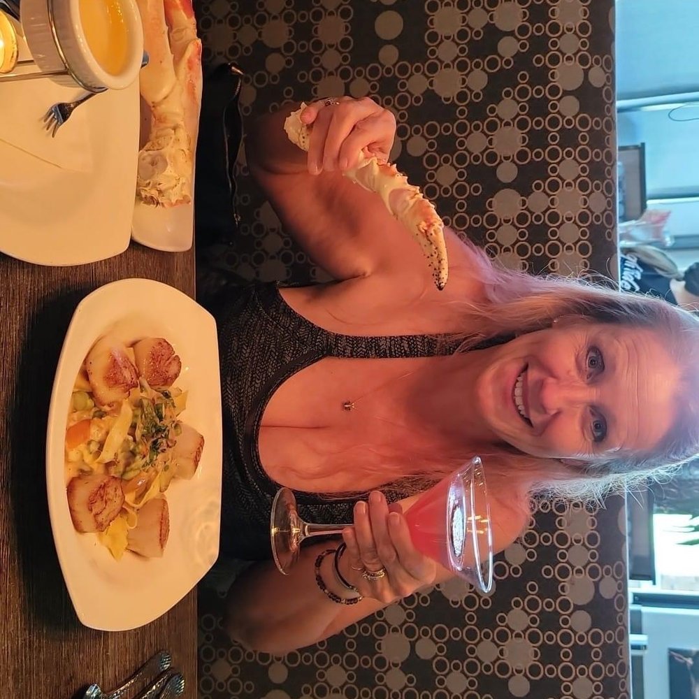 High Tide - Scallops and crab legs - Seafood Near Me - Gilbert, Arizona High Tide - Scallops and crab legs - Seafood Near Me - Gilbert, Arizona