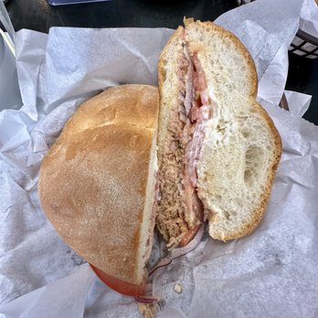 Cafe Docanto - Tuna sandwich with tomatoes & onions - 15/10 - Coffee & Tea Near Me - San Jose, California