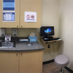 Dominion Medical Centres - Century Park - Exam room