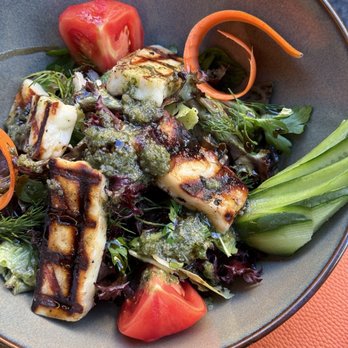 Divella Bistro Restaurant - halloumi salad - Bistros Near Me - Istanbul, 34