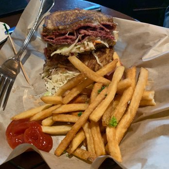 Fadó Irish Pub - Fadó Reuben - Irish Pub Near Me - Atlanta, Georgia