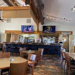 Julianna's Restaurant - Interior